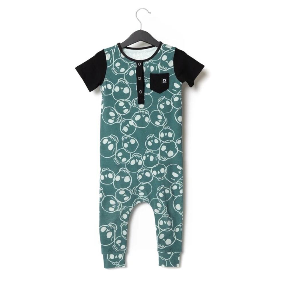 Rags to Raches NWT Halloween skeleton skull teal romper one piece with pocket